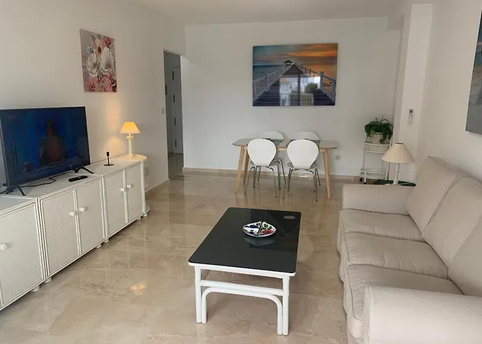 Isabel - Fuentes De Apartament Nerja