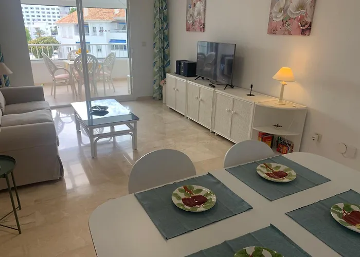 Isabel - Fuentes De Apartament Nerja