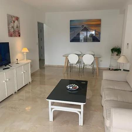 Isabel - Fuentes De Apartamento Nerja